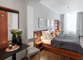4 Elements Apartments