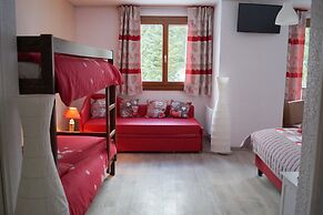 Le Blanchon Hotel