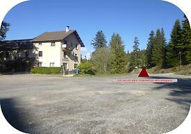Le Blanchon Hotel