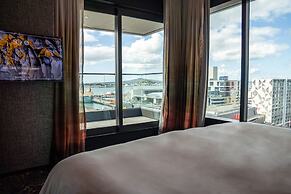 SO/ Auckland