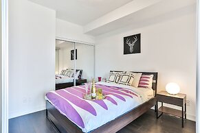 Stunning Harbourfront Condo