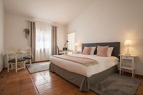 Vila Sta Teresinha Suites