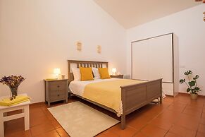 Vila Sta Teresinha Suites