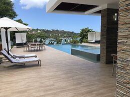 Newly LUXURY designed villa