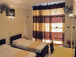Queens Beach Hotel