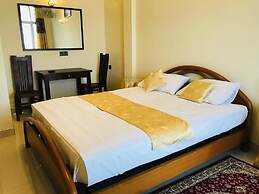 Queens Beach Hotel