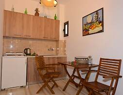 Alexandra Apartments