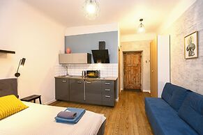 Baltic Design Apartments with free parking and self check-in
