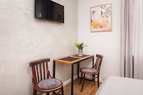Baltic Design Apartments with free parking and self check-in