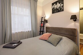 Baltic Design Apartments with free parking and self check-in