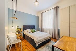 Baltic Design Apartments with free parking and self check-in