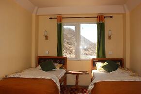 Thanka Inn Gokyo