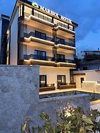 Marisol Hotel