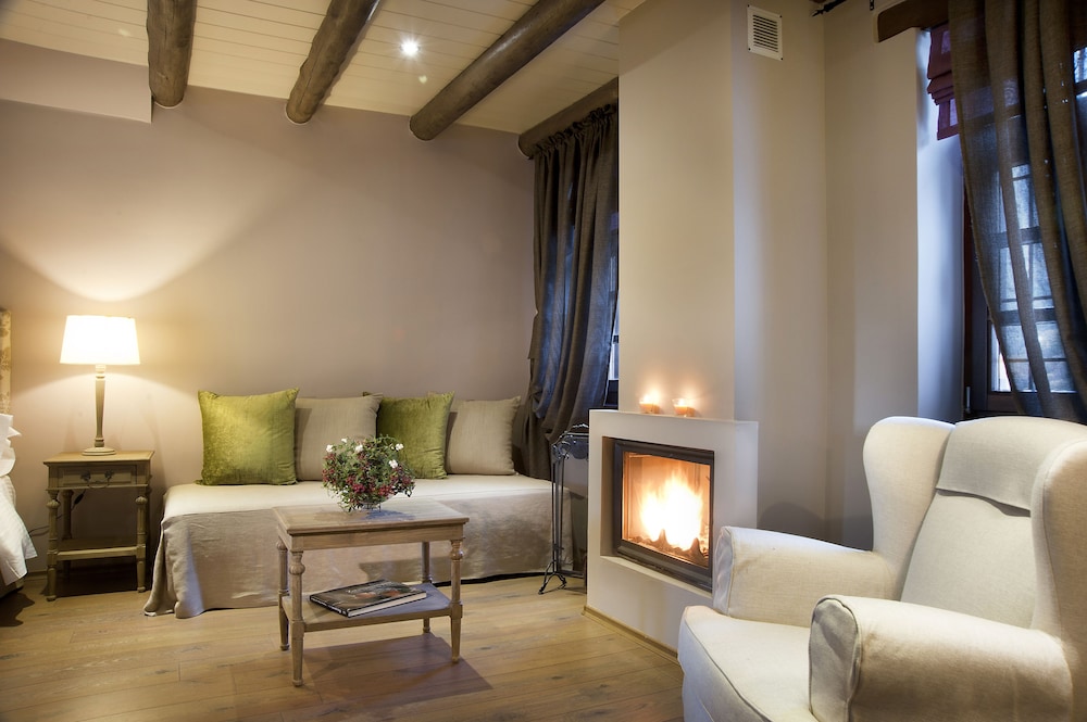 Aberratio Boutique Hotel
