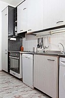 Raya Maisonette