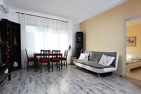 Raya Maisonette