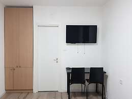 Airport Guest House