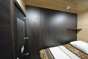 Capsule hotel ALOHA