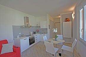 Diamond Apartments