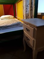 Hostel Makarena