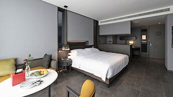 Lucid Xixi Hotel