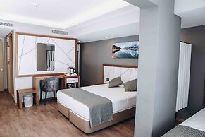 Hakcan Hotel
