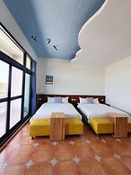 Warm & Cozy Inn