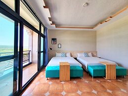 Warm & Cozy Inn