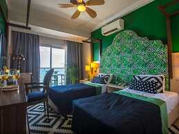 Anjeliq House