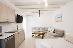 Argiro's Gorgeous Studio In Cycladic