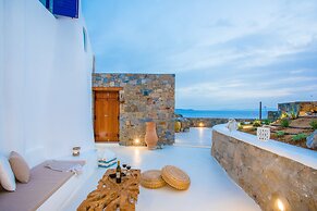 Argiro's Gorgeous Studio In Cycladic
