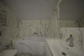 Seasons Boutique Hotel