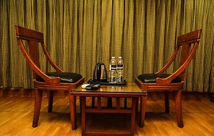 Lofty Seasons Service Apartments