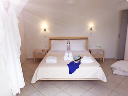 Eight Dimensions Capari Suites Elafonisos