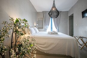 Eight Dimensions Capari Suites Elafonisos