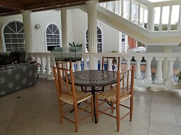 Savannes Bay Garden Inn