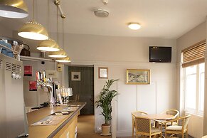 The Royal Oak Hotel