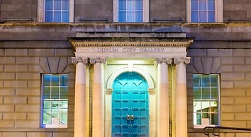 Greeg Court