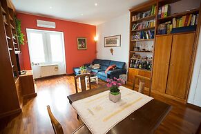 The Royal Flat