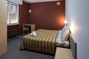 Colors Hostel