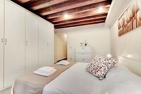 Guggenheim Collection Venice Apartment