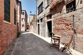 Guggenheim Collection Venice Apartment