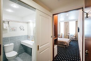 Sun Hotel