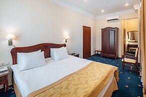 Sun Hotel