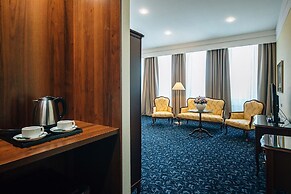 Sun Hotel