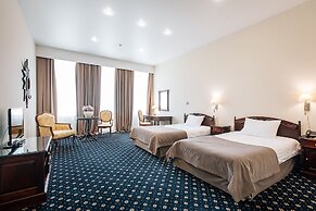 Sun Hotel