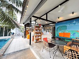 The Snug Airportel