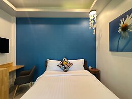 The Snug Airportel