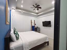 The Snug Airportel