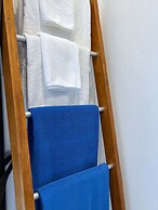 The Snug Airportel